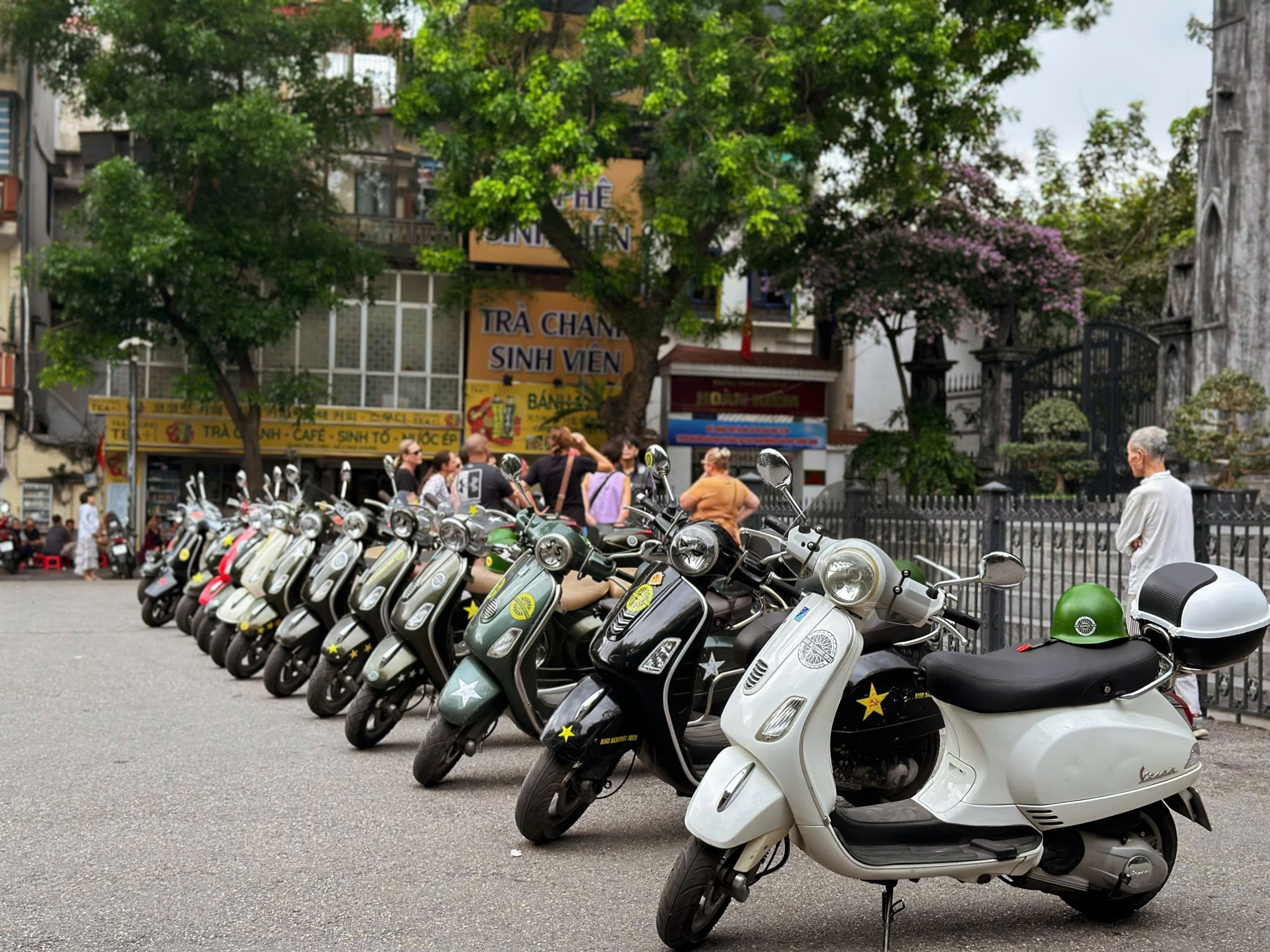 Hanoi Vespa Tour