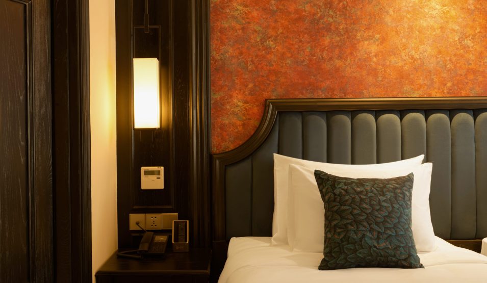 Deluxe Twin Room 03