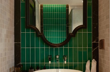 King Suite With Balcony 04