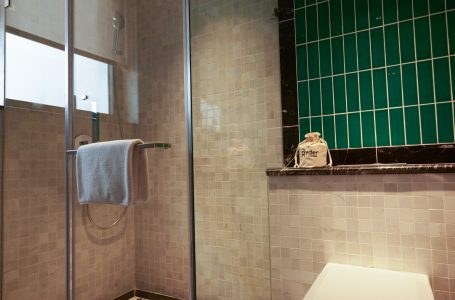 King Suite With Balcony 05