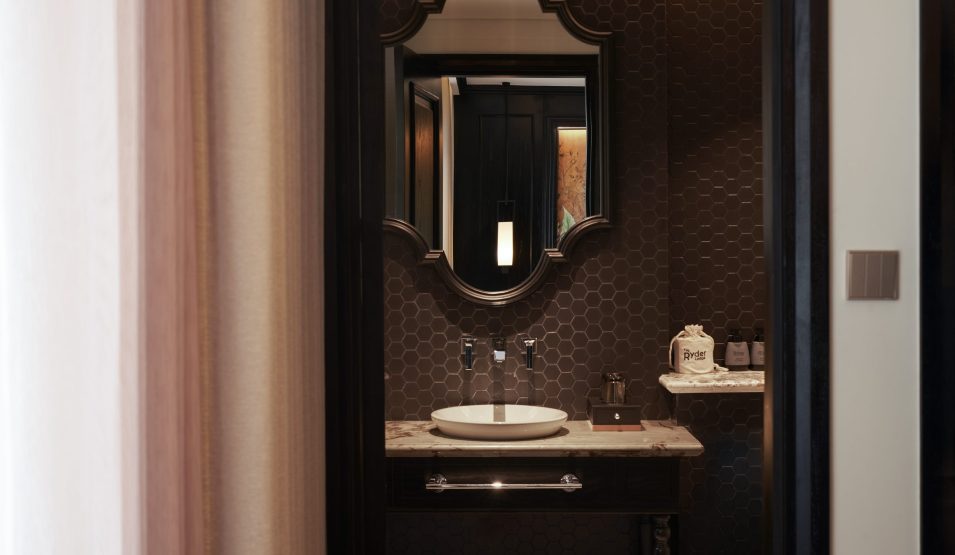 Superior Double Room 06